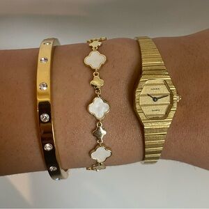 VINTAGE Novex Quartz Swiss Small GOLD Watch